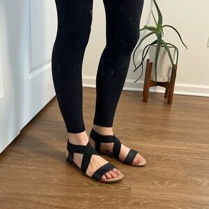 RARE NWOT Splendid Cassandra Sandals Black Strappy